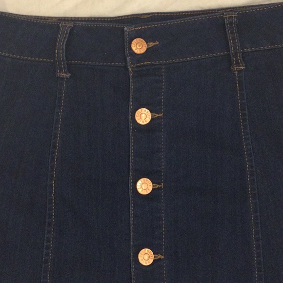 Denim Mini Skirt Size 9 - Picture 2 of 6
